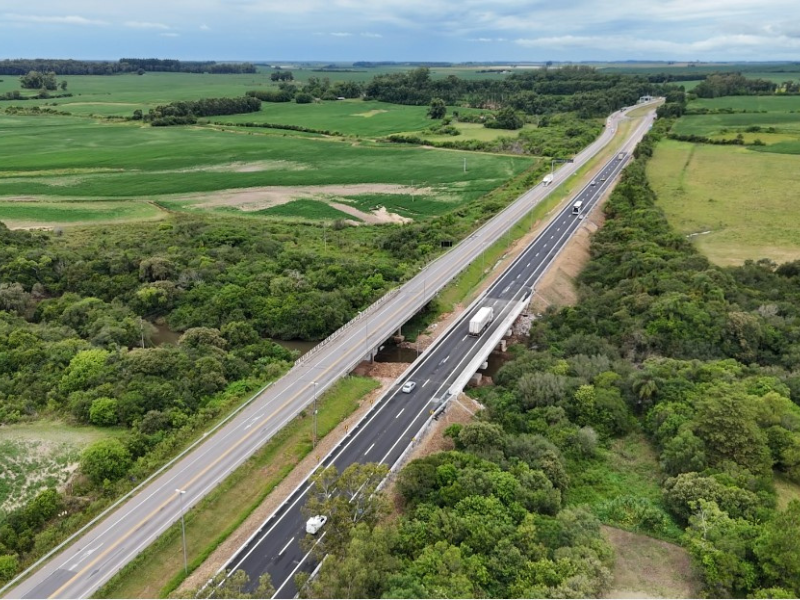 Ecovias Sul entrega ponte reconstruída na BR-116 em Turuçu