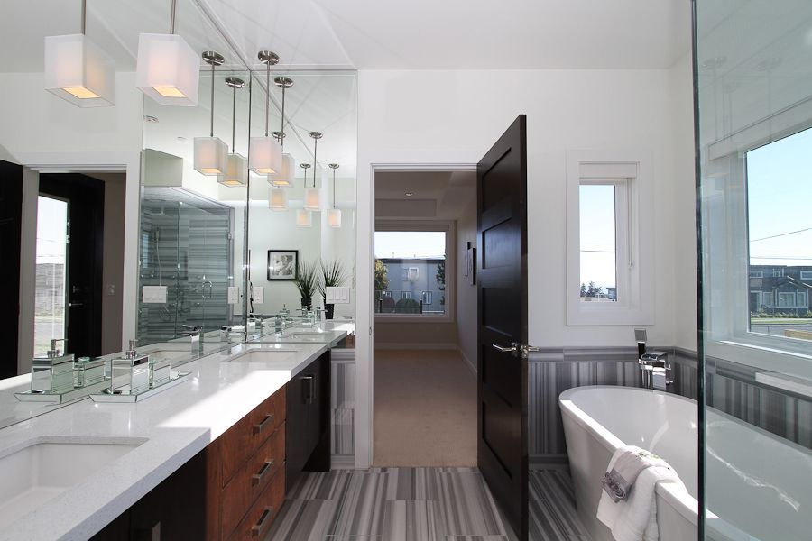 bathroom-wow-2.jpg