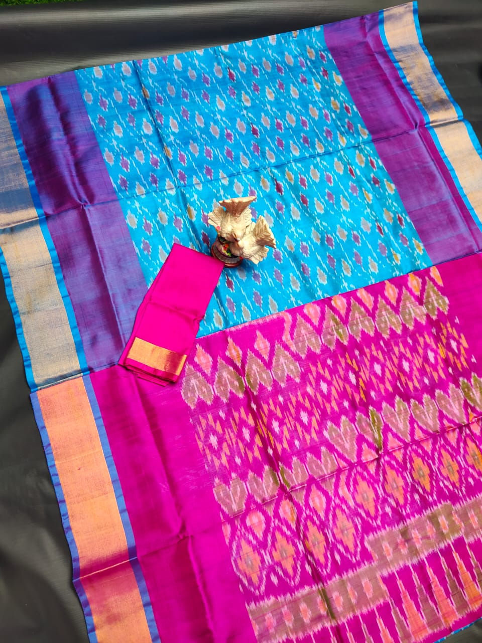 Pochampally Ikkat Pattu Saree With Big Border In Uppada Sarees By ROYSHUB