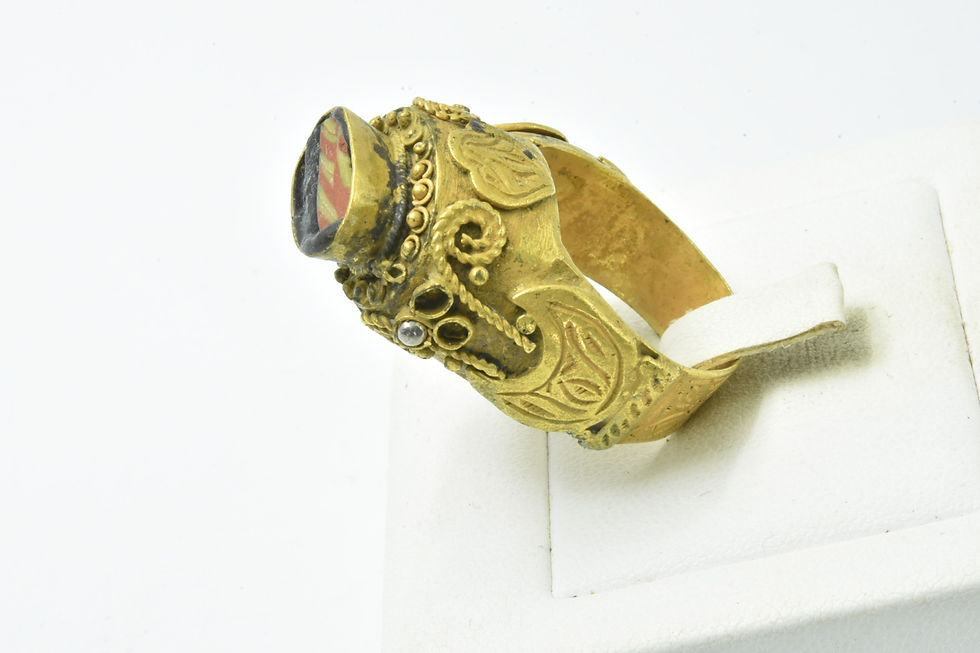 Thumbnail: Antique Old Gabri Gold Plated Ring Roman handmade Afghanistan