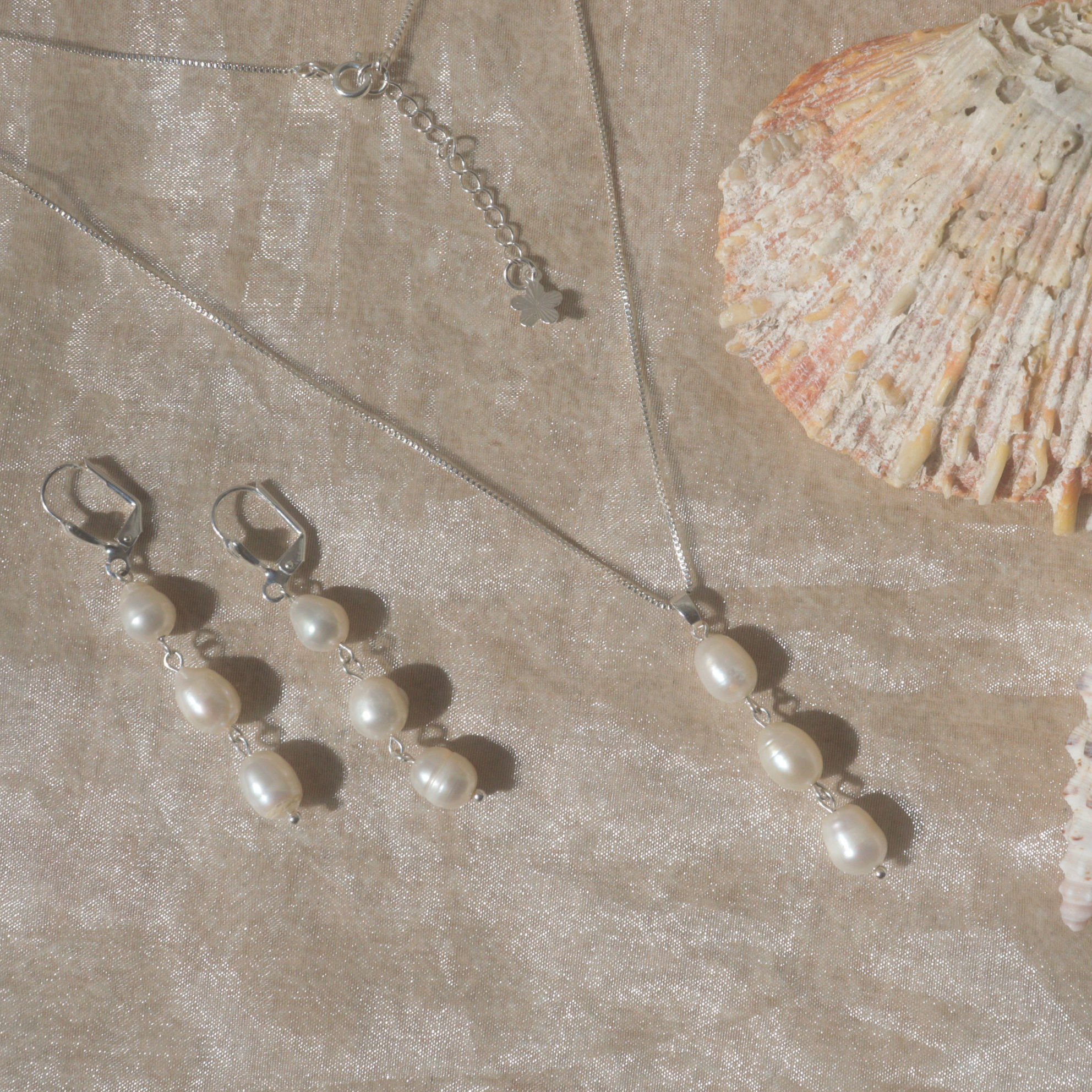CONJUNTO TRIO ESSÊNCIA