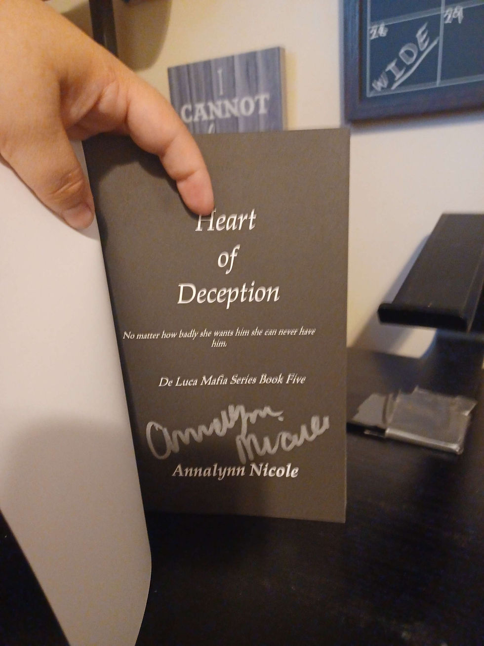Thumbnail: Heart of Deception