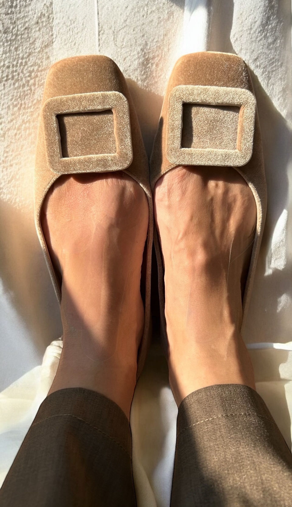 Thumbnail: Ballerine rettangolo velluto beige 