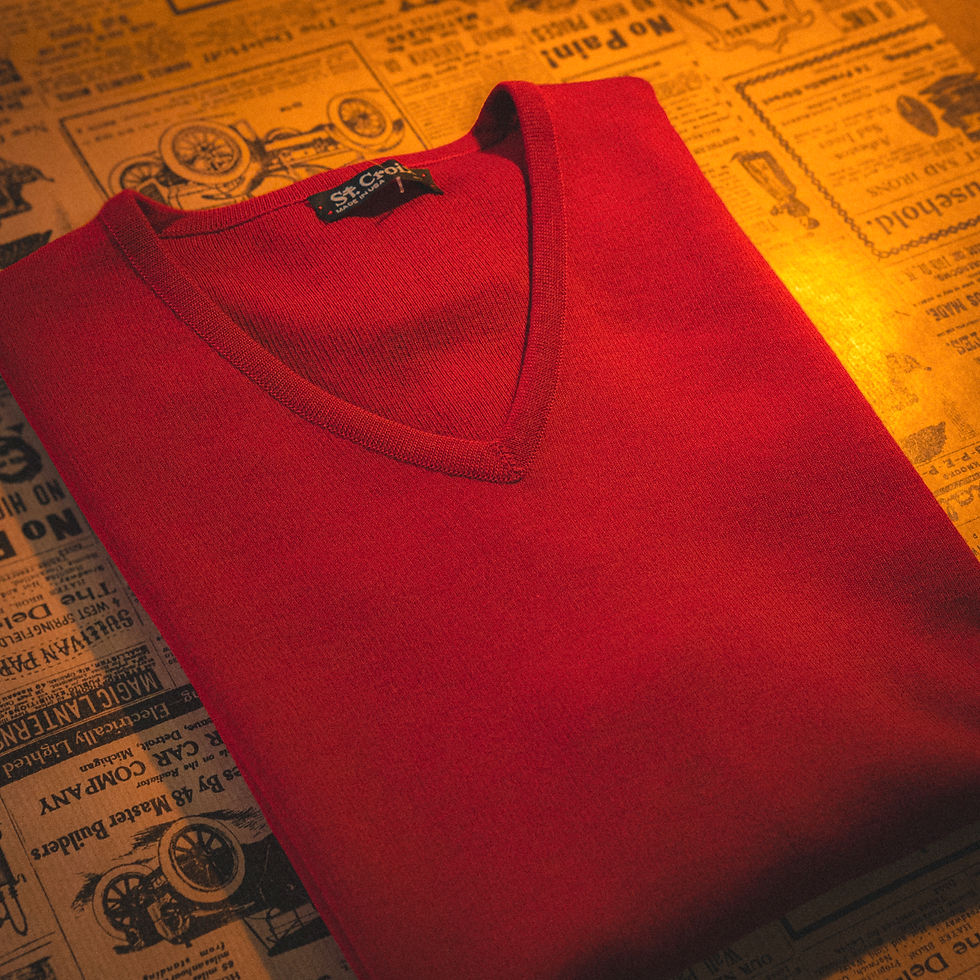 Thumbnail: Saint Croix - Red V-Neck Sweater
