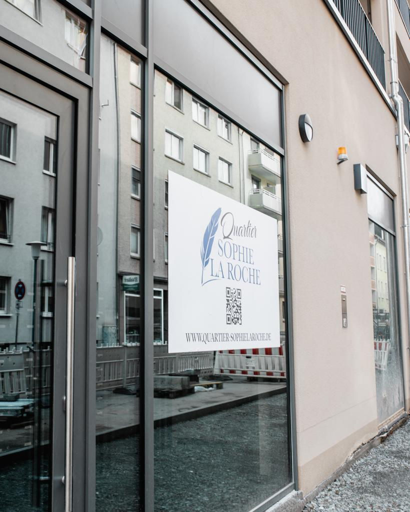 Die Montage der Fenster und Türen an dem Wohnkomplex in Offenbach hat die Firma Sephastian Bau e.K. durchgeführt.
