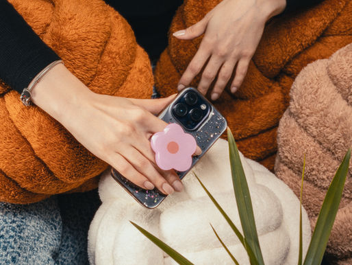 Fonksiyonun Estetikle Buluştuğu An: Tasarım Popsocket’ler ile Stilinizi Yansıtın