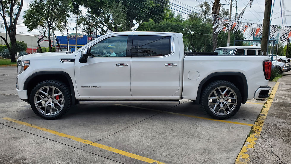 Miniatura: GMC Sierra Denali Crew Cab V8 6.2L 2020 Blanco $765,000.00