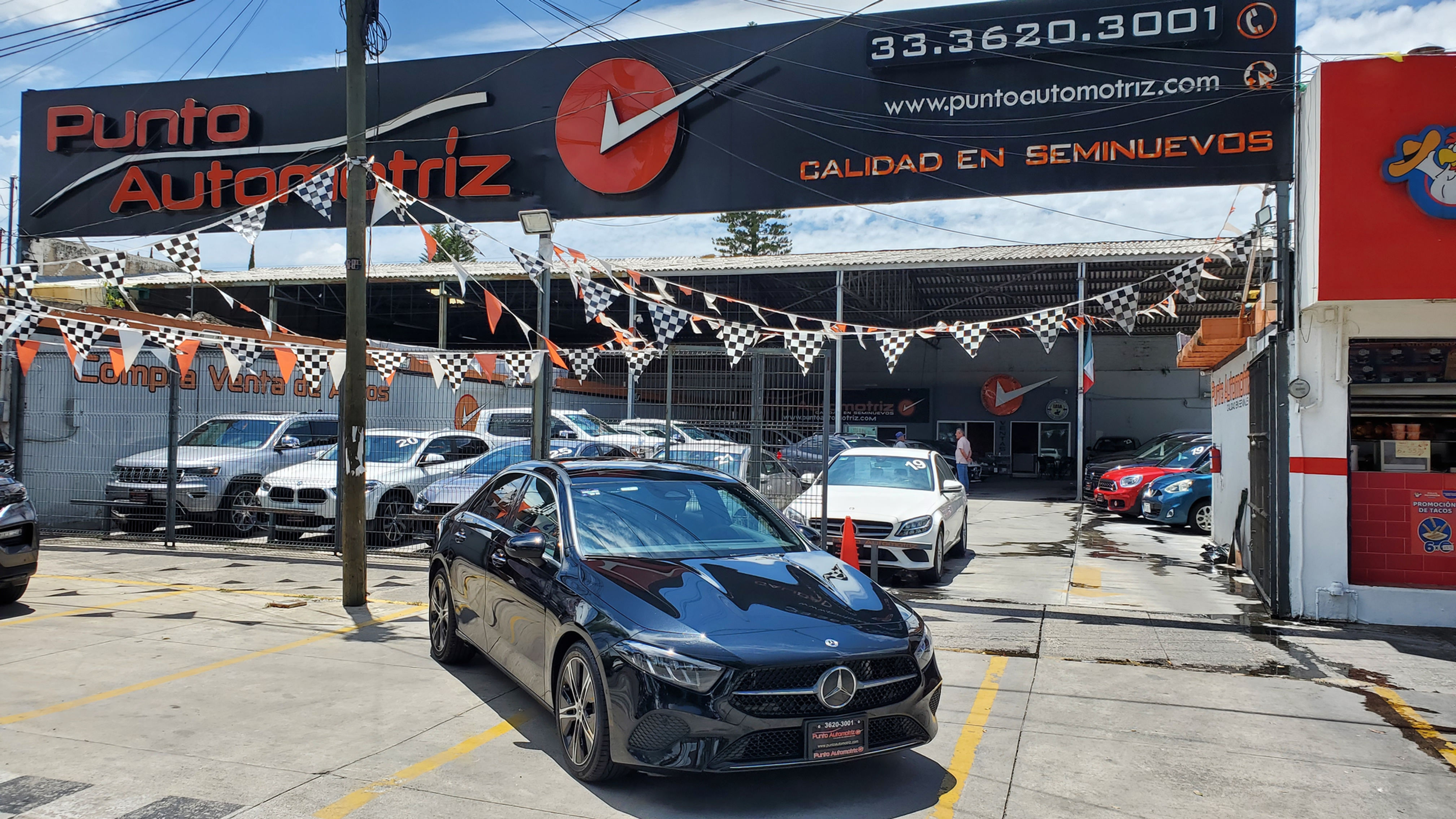 Mercedes-Benz Clase A 200 Sedán L4 1.3T 2025 Negro $689,000.00