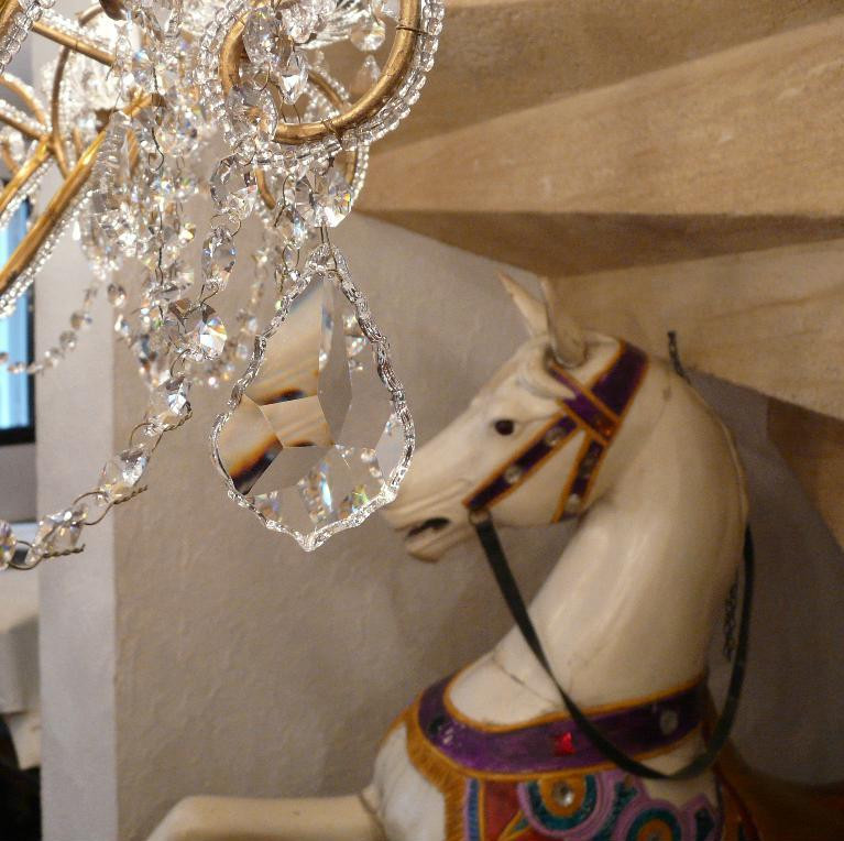 Lustrerie, boutique de lustres.