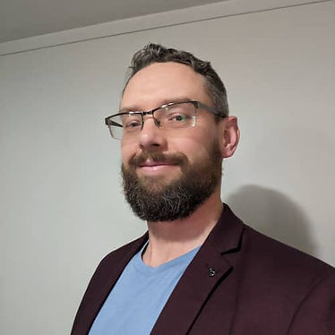 Profile photo of Michal Plis the artist
