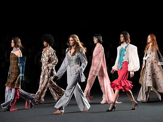 winaxfotografo fashion show mbfwm catwalk design fashion week