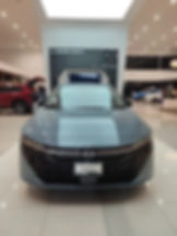 Nissan es un destacado fabricante de automóviles japonés, fundado en 1933, reconocido mundialmente por su enfoque en la innovación, la ingeniería de calidad y la movilidad accesible.