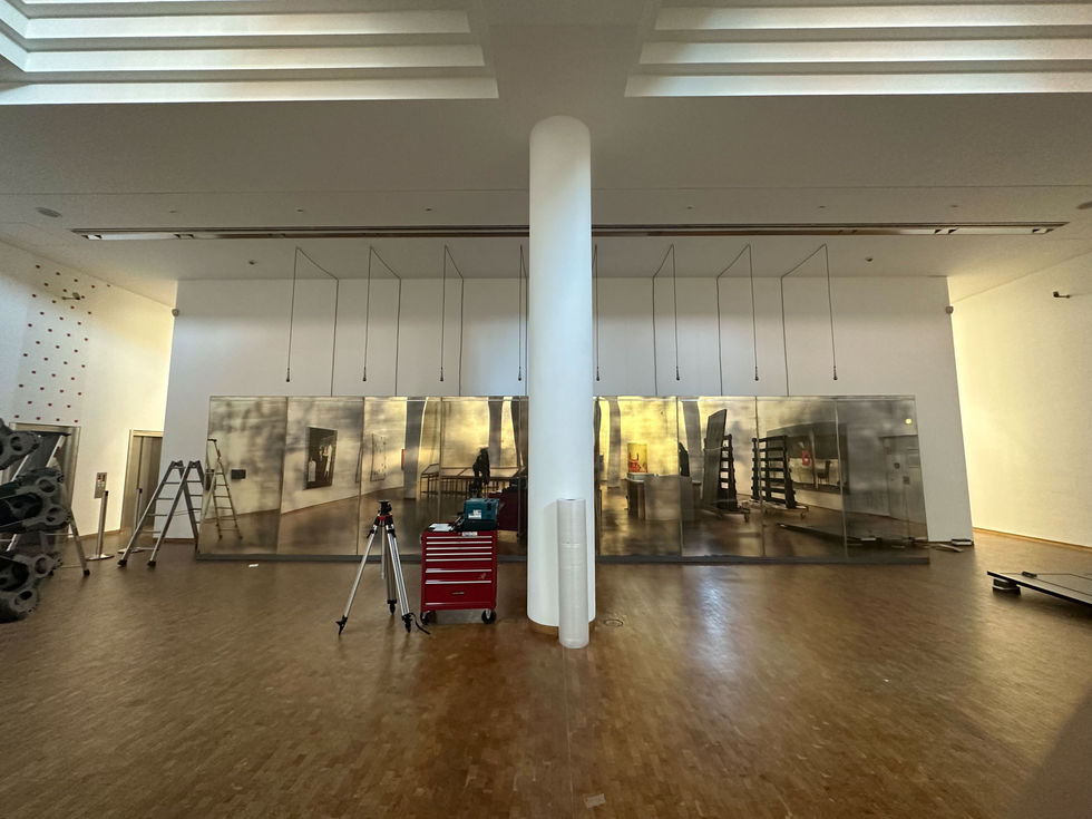 Installing Soundings at the Museum Ludwig.
