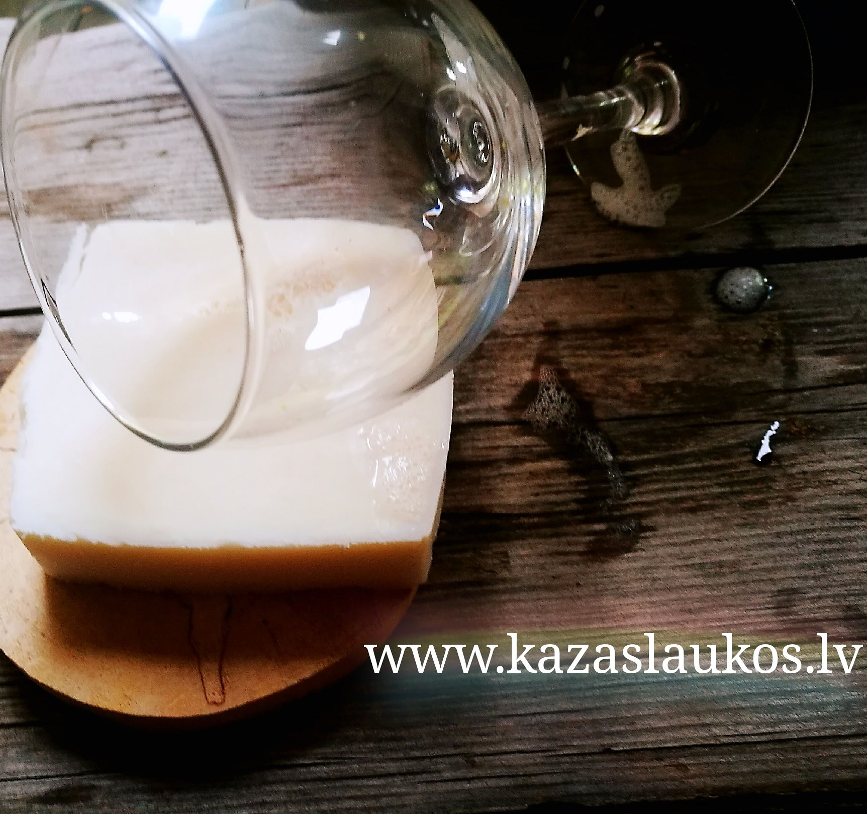  Saimniecības, trauku ziepes