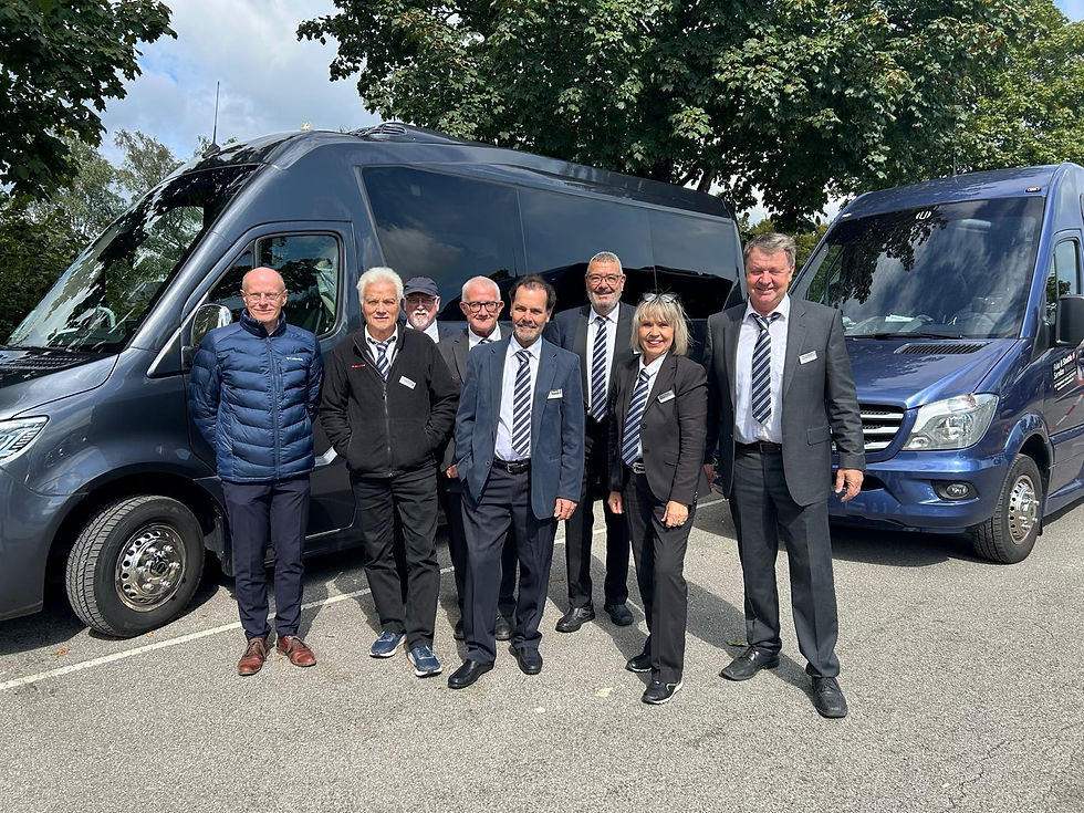 Firmen-Shuttles, VIP-Fahrten & Gruppenausflügen