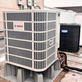 Logan Square, 20 SEER Bosch Heat Pump Conversion - March 2025