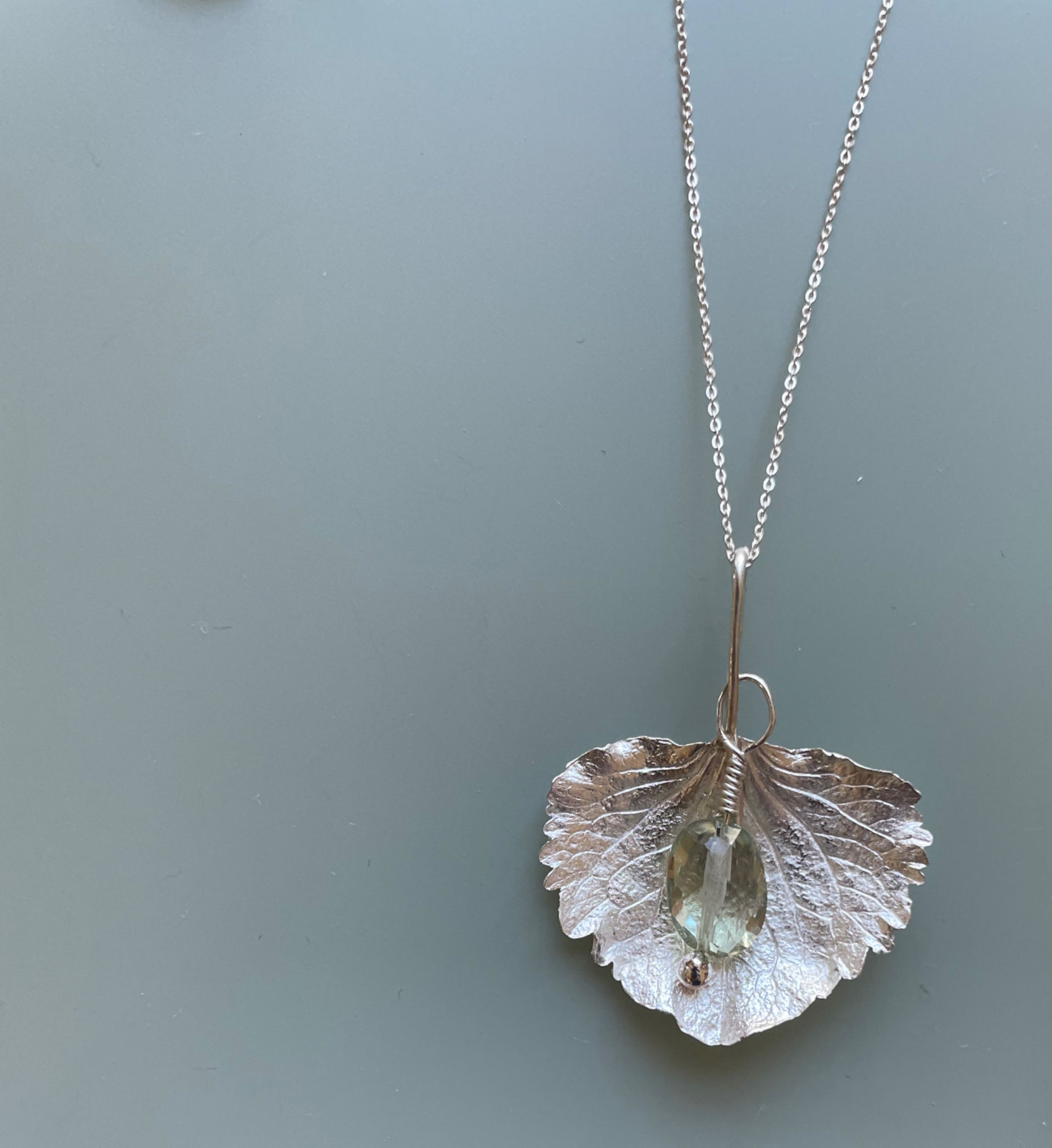 Petal necklace