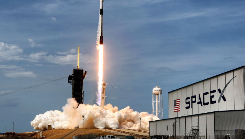 SpaceX: O premieră mondială - capturarea în zbor a unei componente din Starship