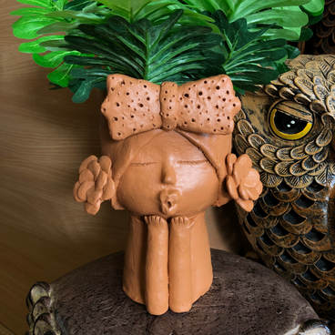 Terracotta lady hb planter