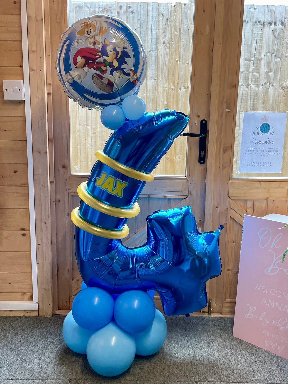 Personalised Sonic Themed Balloon Display