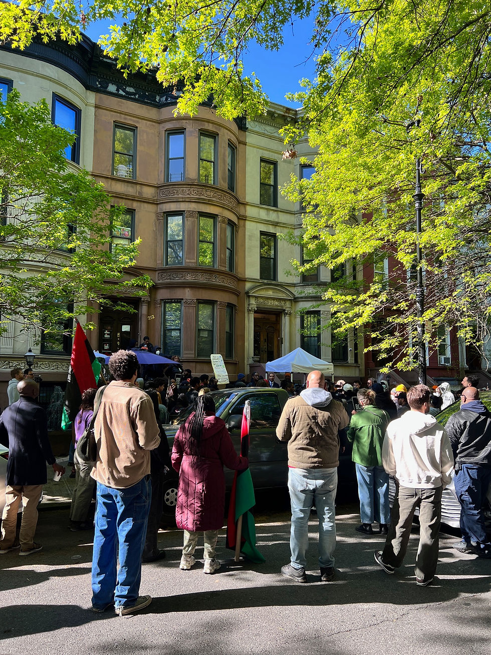 A vibrant Bedford-Stuyvesant street as neighbors rally to protect Brooklyn elder and family