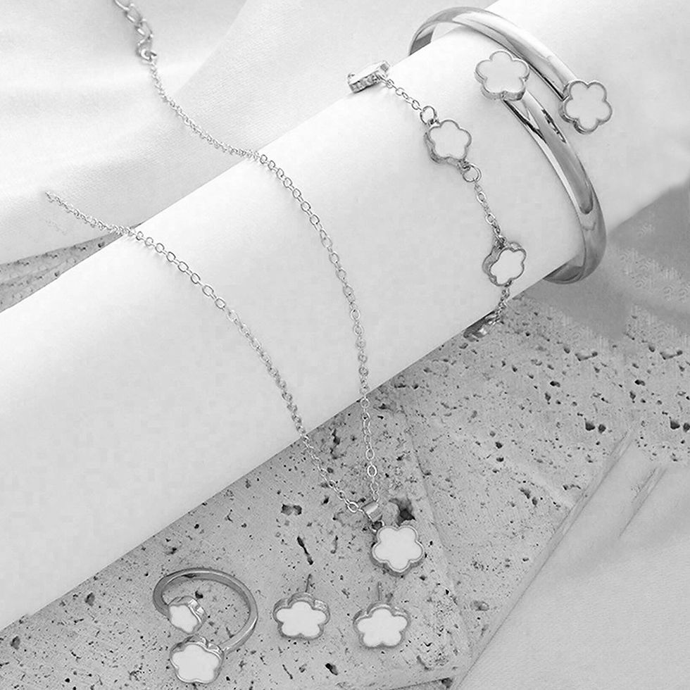 Thumbnail: 5pcs Lucky Five-petal Flower Women's Jewelry Set, Fashion Flower Bracelet + Neck