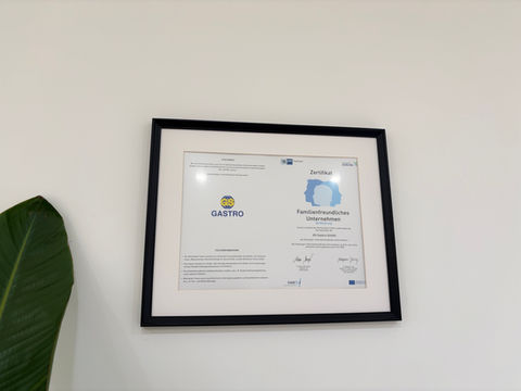 Familienfreundlichkeitszertifikat mit offizieller Auszeichnung