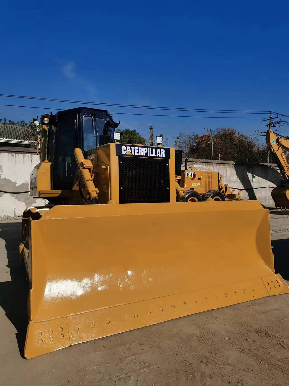 サムネイル： CAT D6G