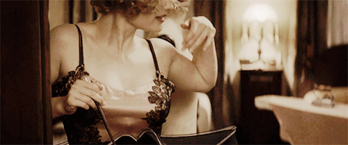 tumblr_om0buzeHBB1qc62uto1_r3_500.gif