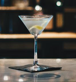 Martini: Het Glas, Het merk, De Cocktail en De Verwarring
