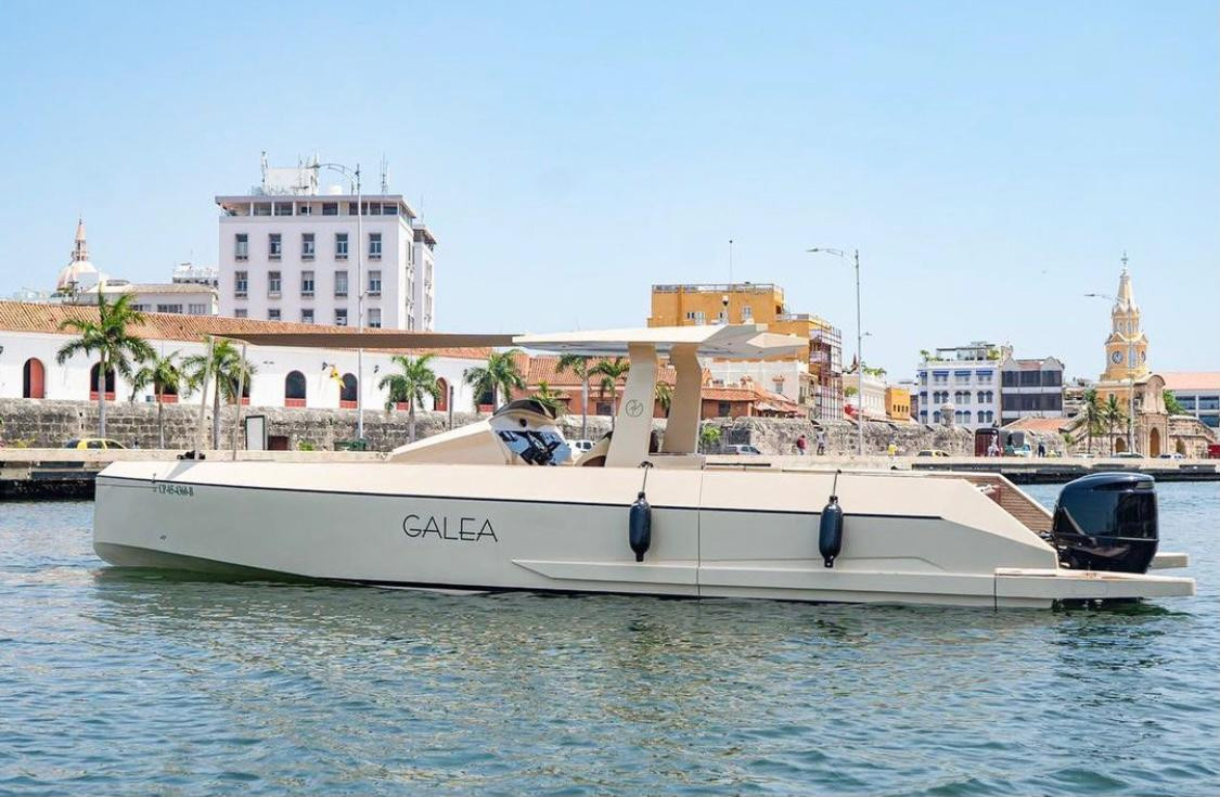 LANCHA DEPORTIVA GALEA 39 PIES