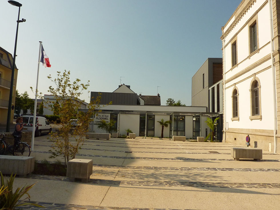 PLOERMEL - Mairie