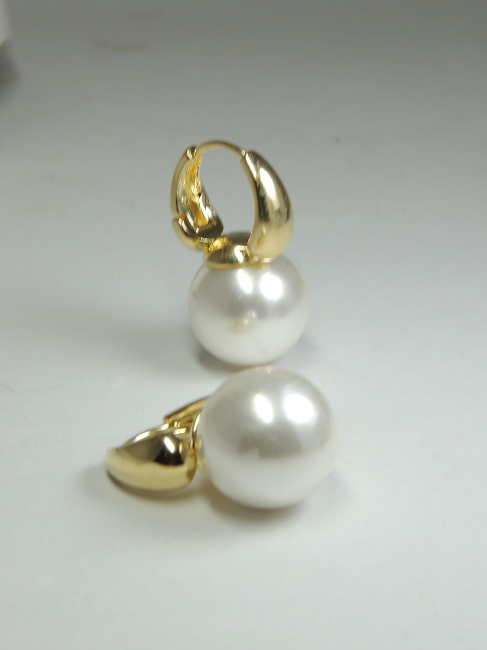 Miniatura: Brinco Pérola folheado a ouro 18k.