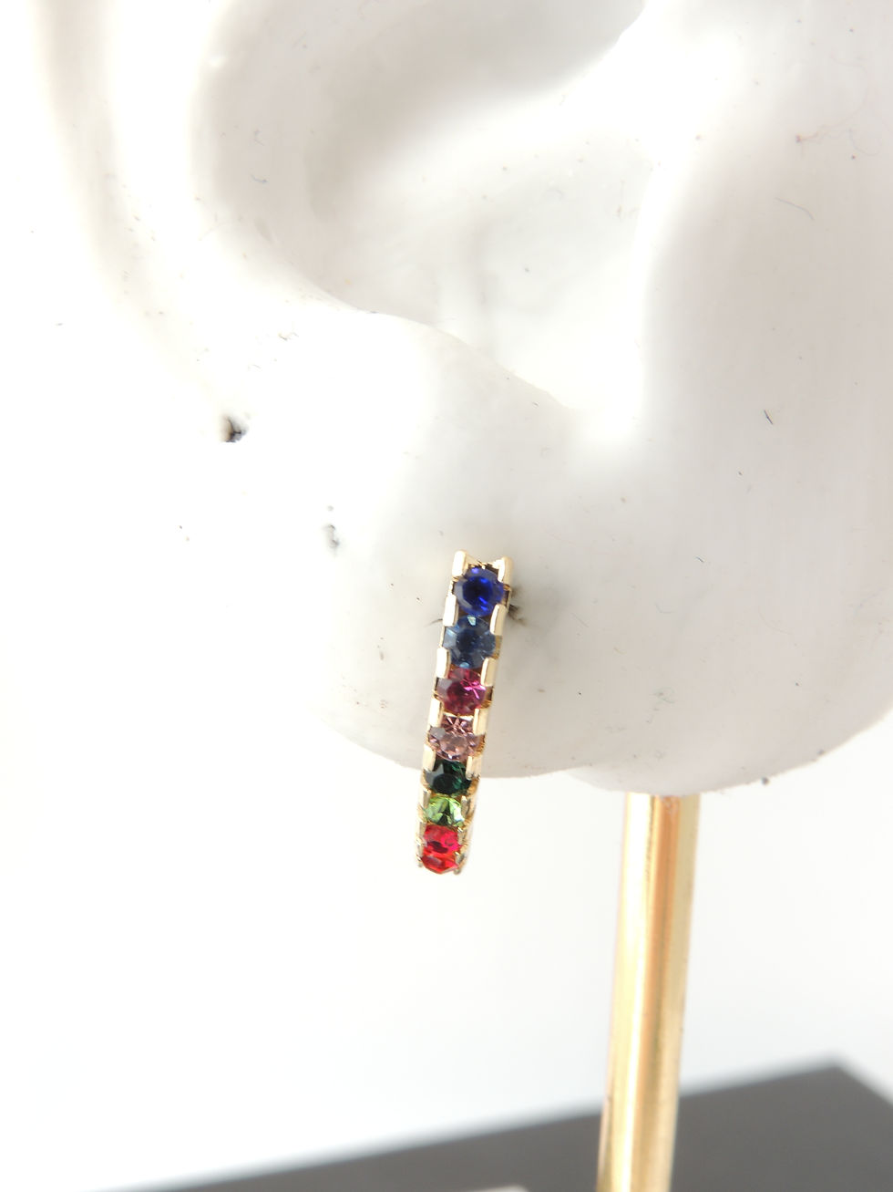 Miniatura: Brinco em zircônias. Folheado ouro 18k
