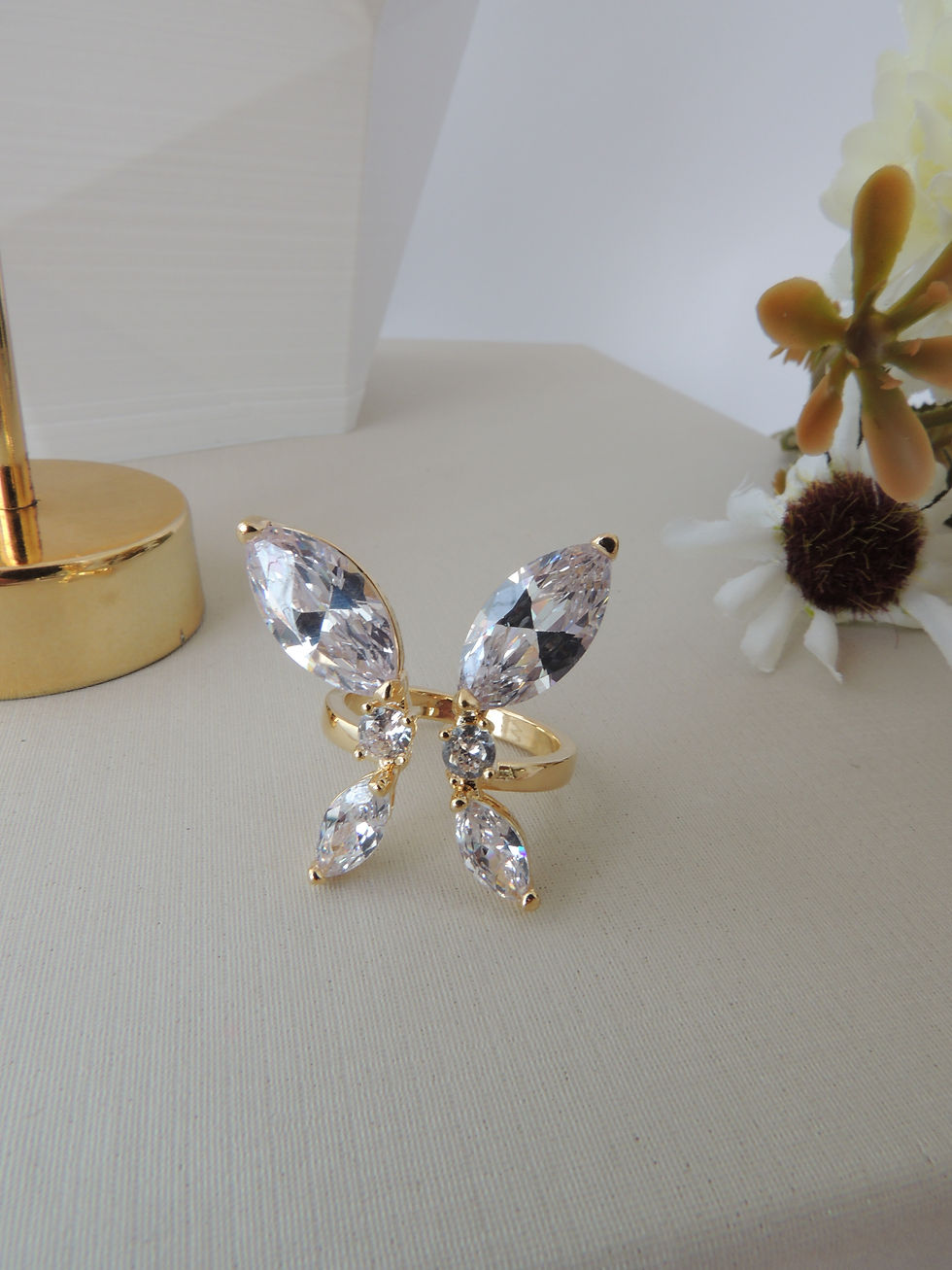 Miniatura: Anel Borboleta regulável com zircônias. Folheado ouro 18k