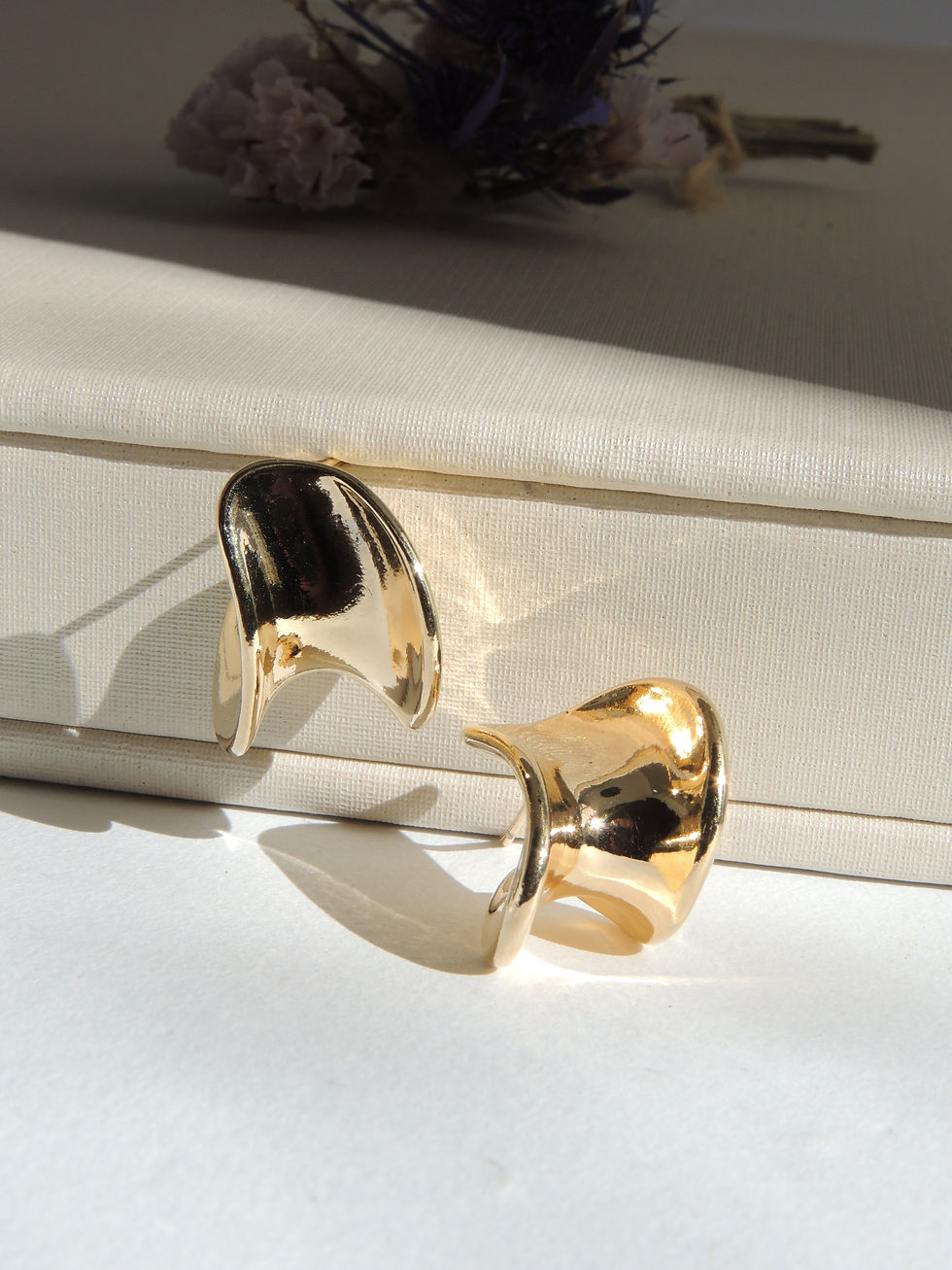 Miniatura: Brinco Onda Folheado ouro 18k.