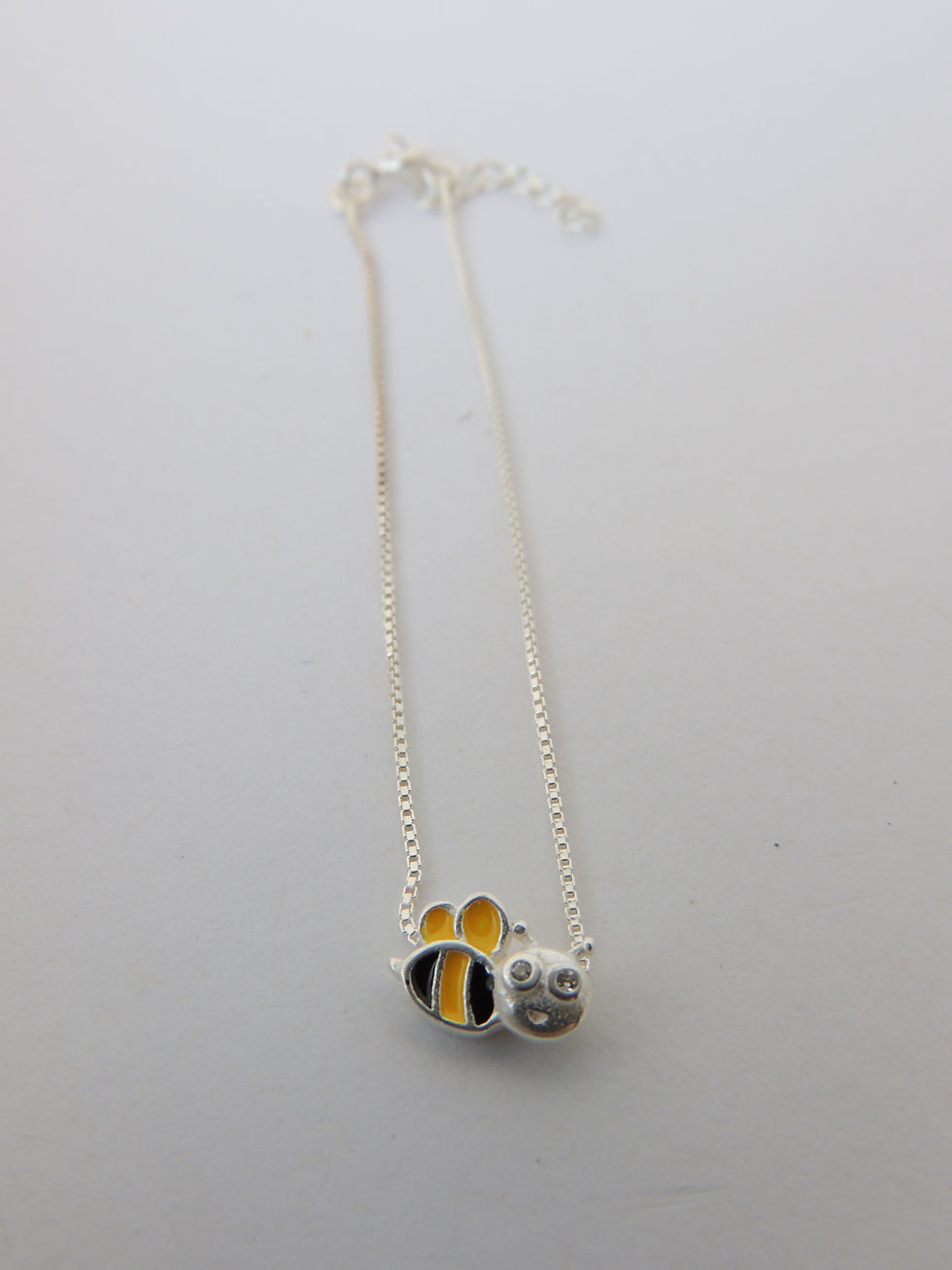 Miniatura: Pulseira Infantil Prata 925 com Pingente de Abelha em Resina.  14cm + extensor