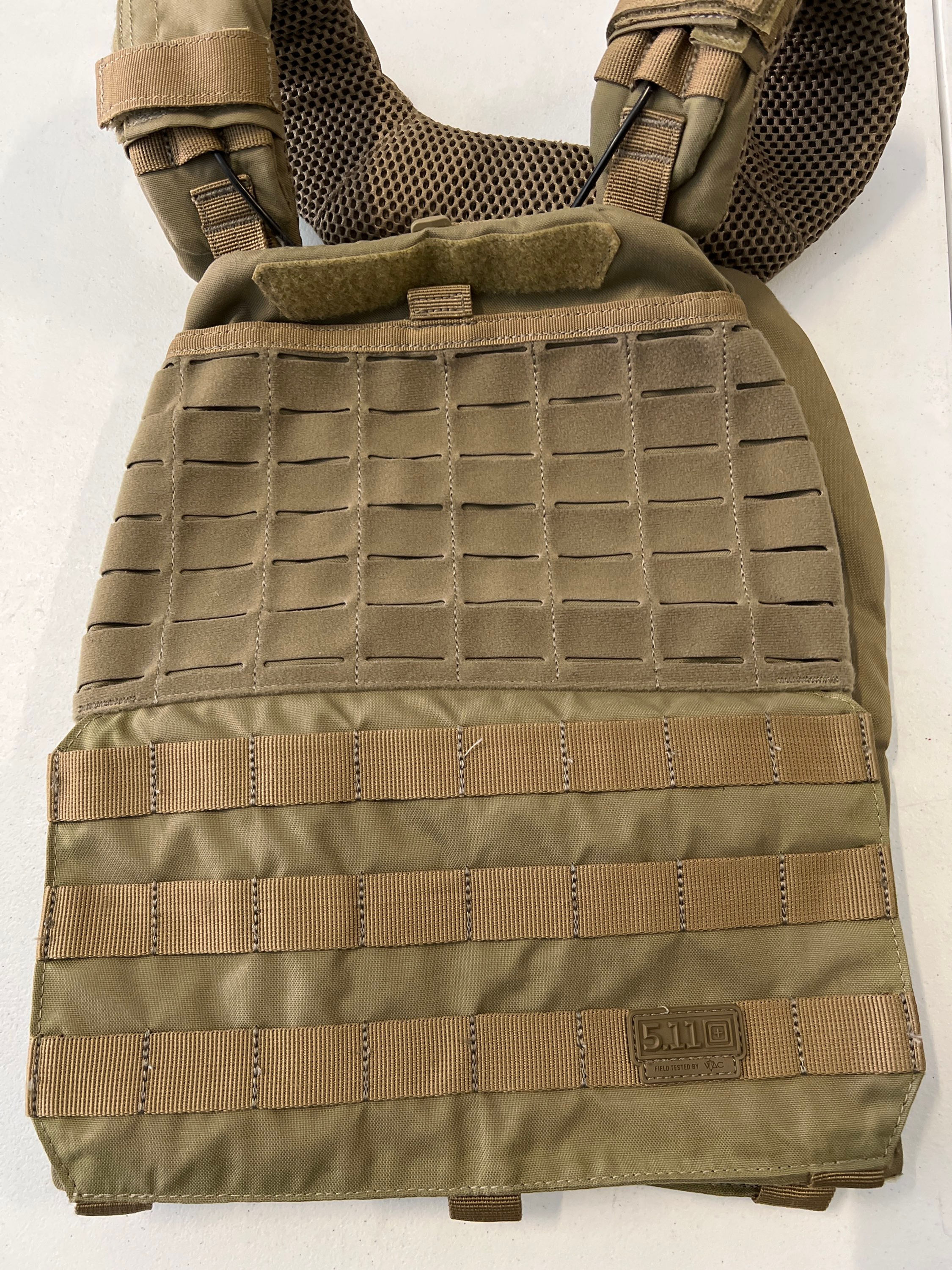 One size, tan ,tactical plate carrier 