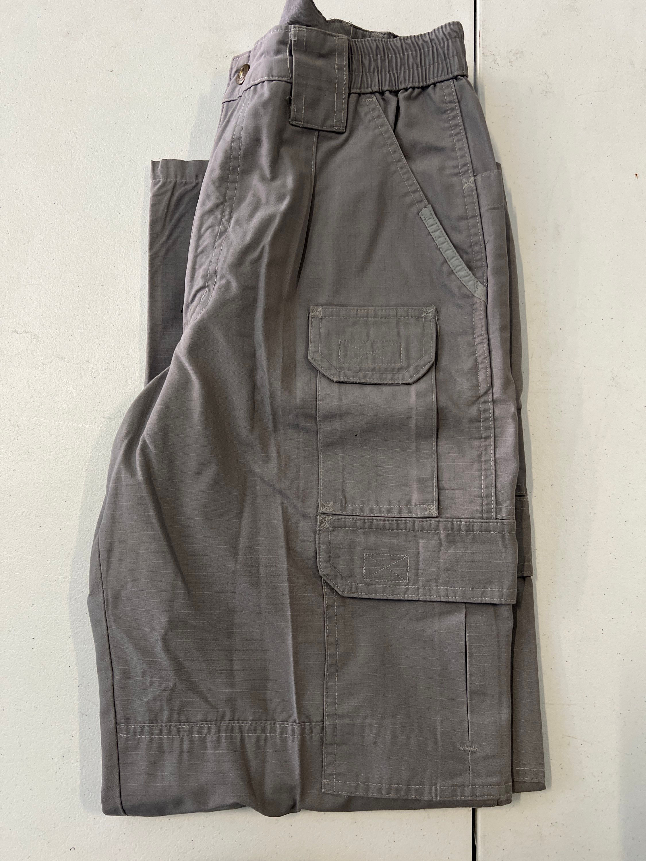 Size 32/32, gray, men’s pants 