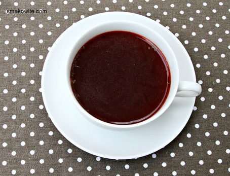 Barszczyk czerwony z suszonych buraków