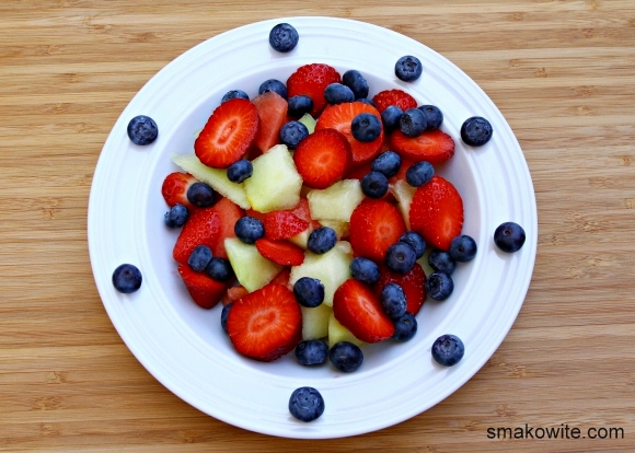 sałatka owocowa wiosenna