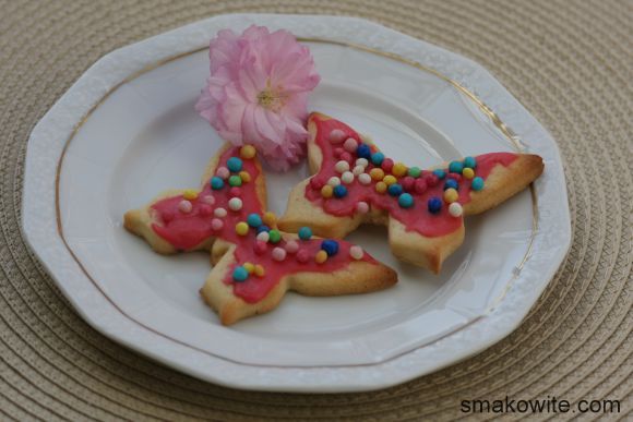 ciasteczka z lukrem malinowym 1