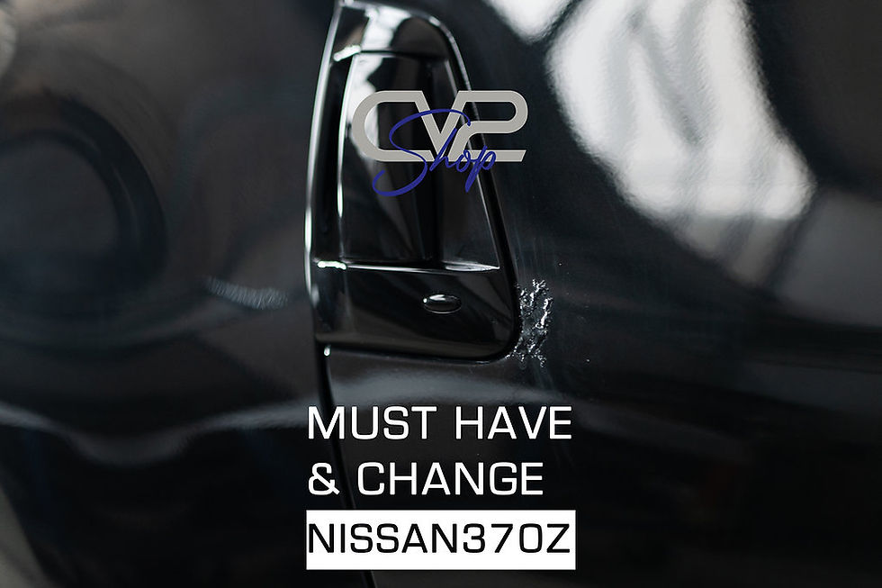 Thumbnail: Close Up auf das Türschloss eines schwarzen Nissan 370Z mit CV2 Shop Logo oben und "Must Have & Change Nissan 370Z" unten.