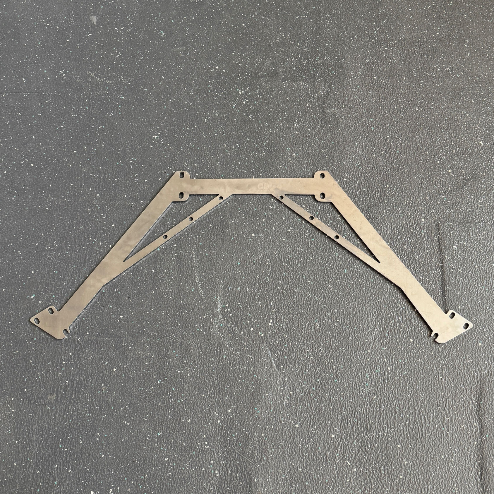 Sonderposten - W-Strebe Unterboden Nissan 370Z