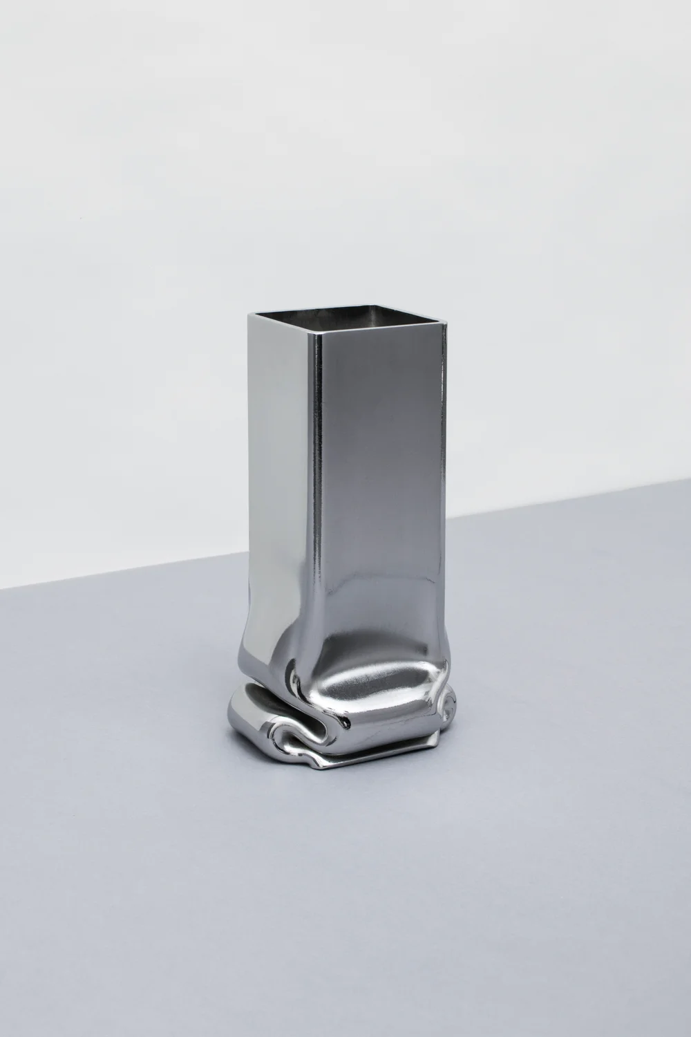 PRESSURE VASE SQUARE CHROME Tim Teven ted.Amsterdam