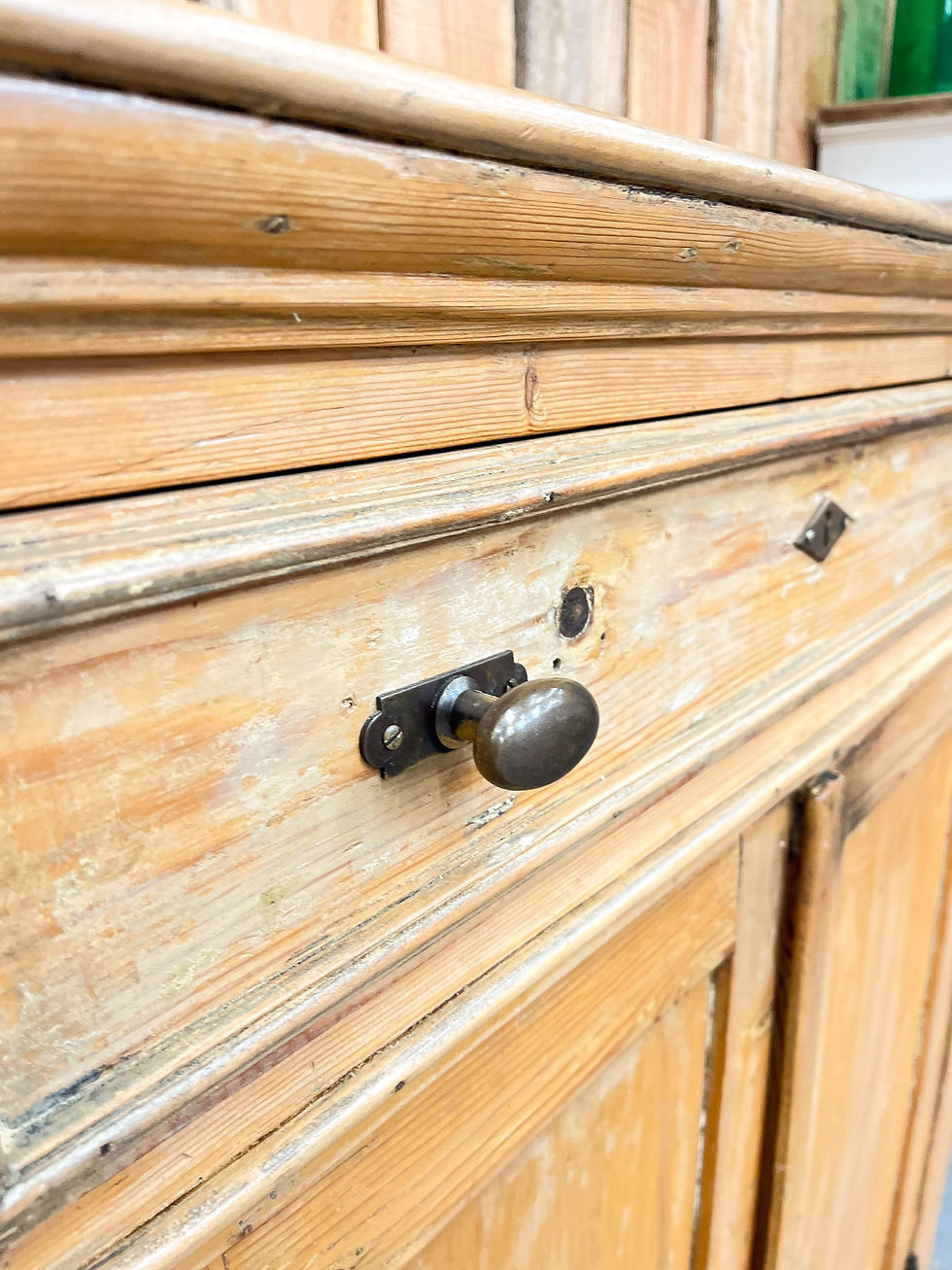Miniature : Ancien buffet bois