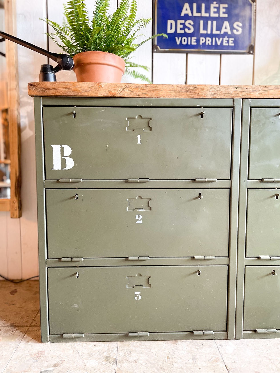 Miniature : Enfilade militaire 6 clapets 