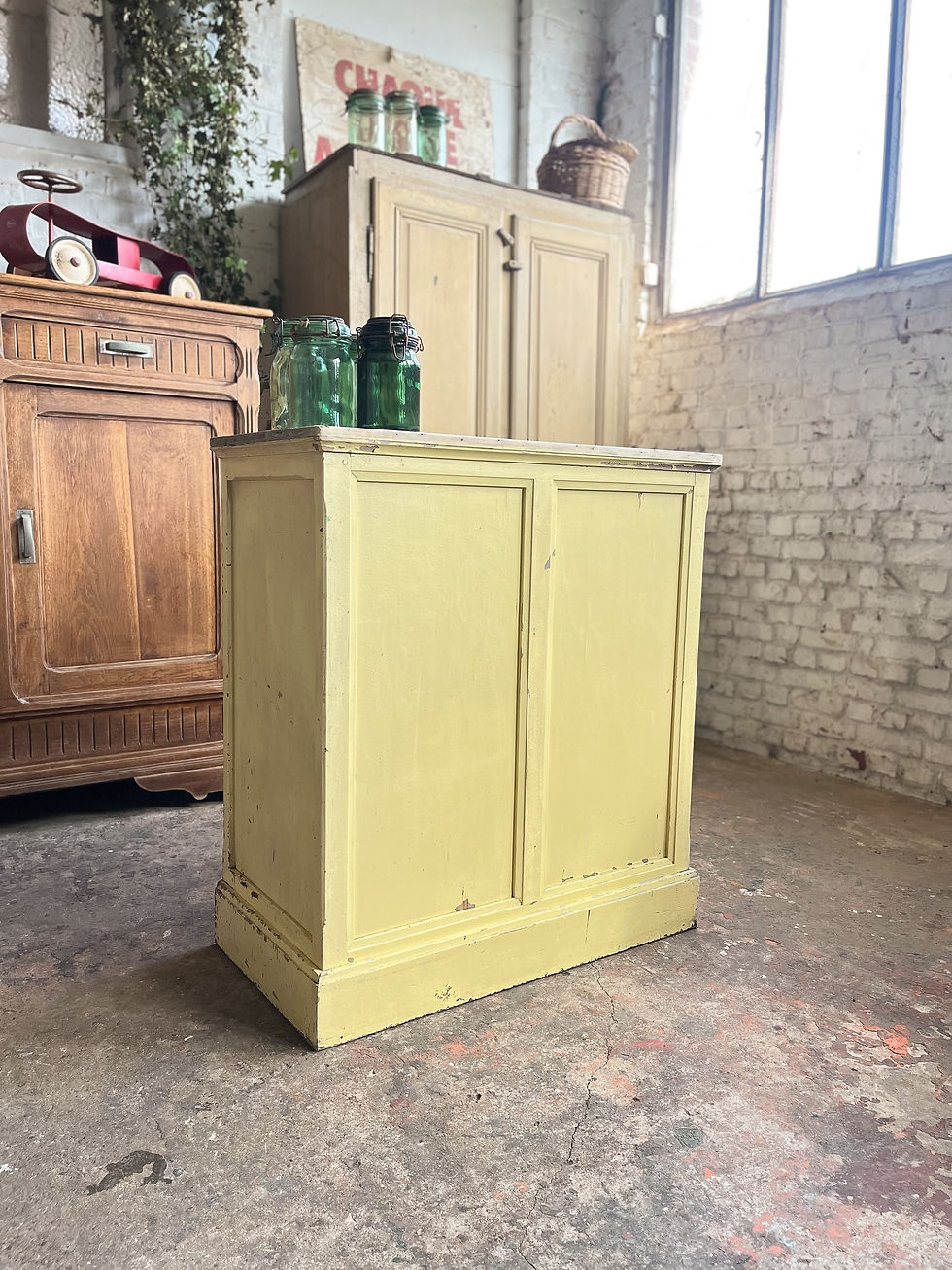 Miniature : Ancien petit comptoir de commerce patine jaune