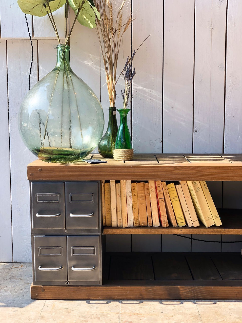 Miniature : Meuble multimédia industriel 