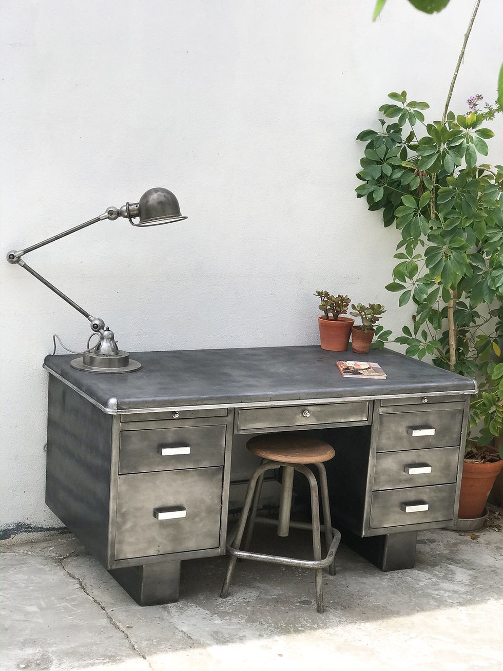 Miniature : Ancien bureau industriel